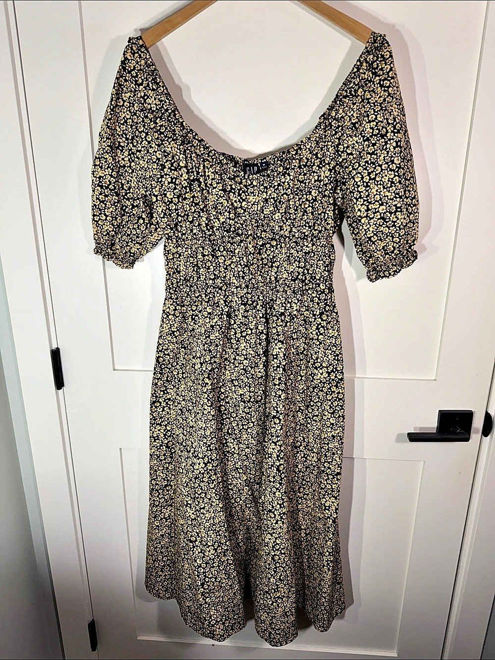 Gap Smocked Midi Dress Floral Black & Yellow Size Medium